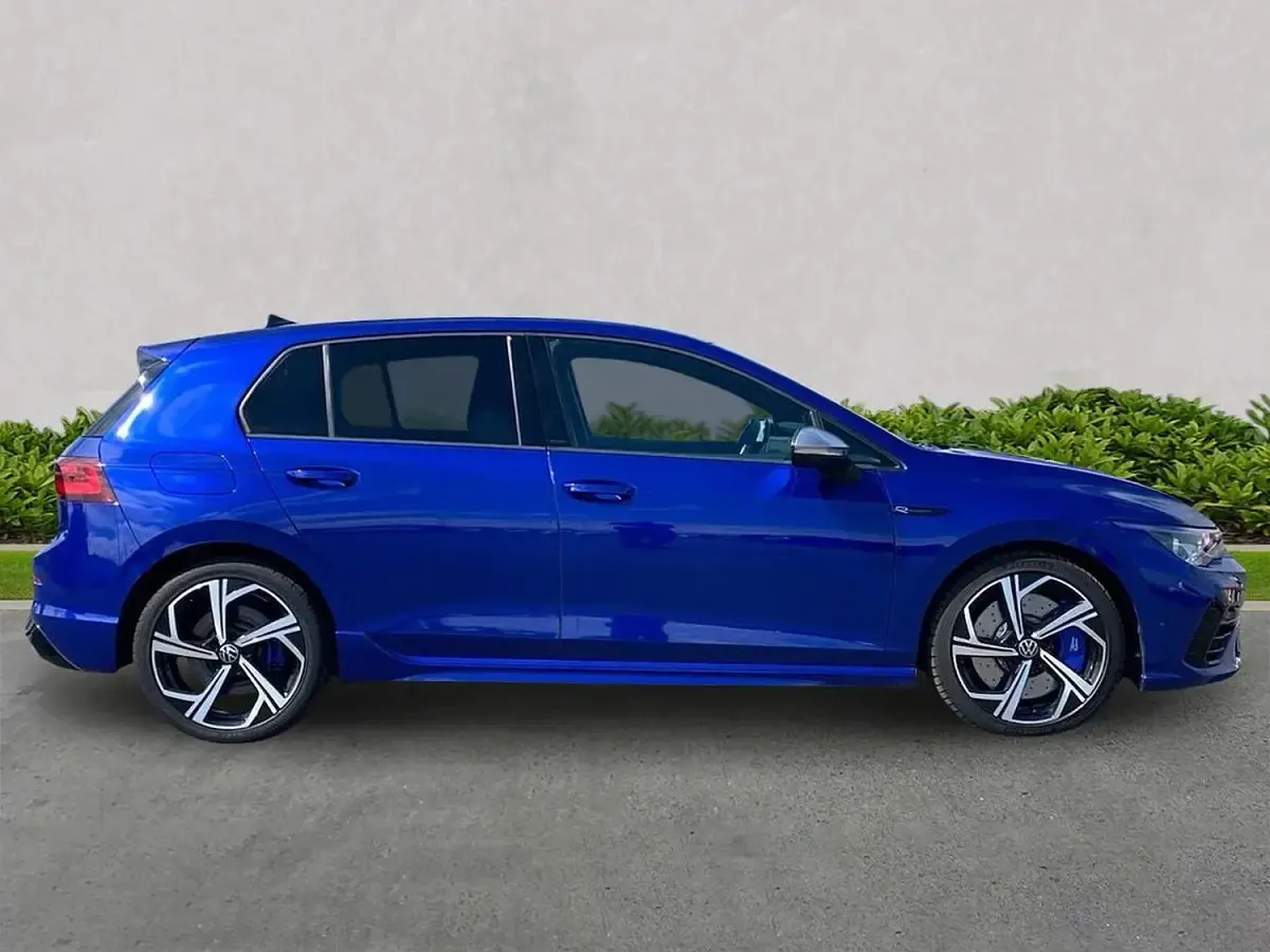 Used VW Golf VIII R 320 HP (235 kW) 2023 Blue Hatchback