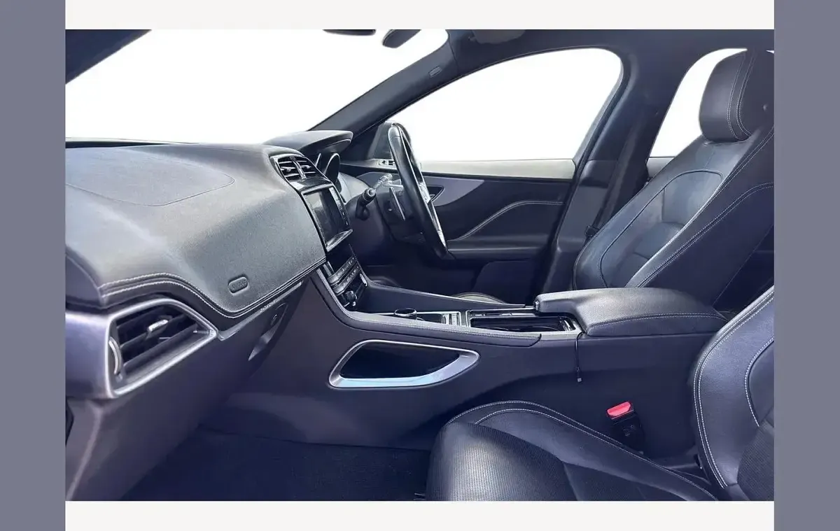 Used Jaguar F-Pace R-Sport 180 HP (132 kW) 2018 Black SUV