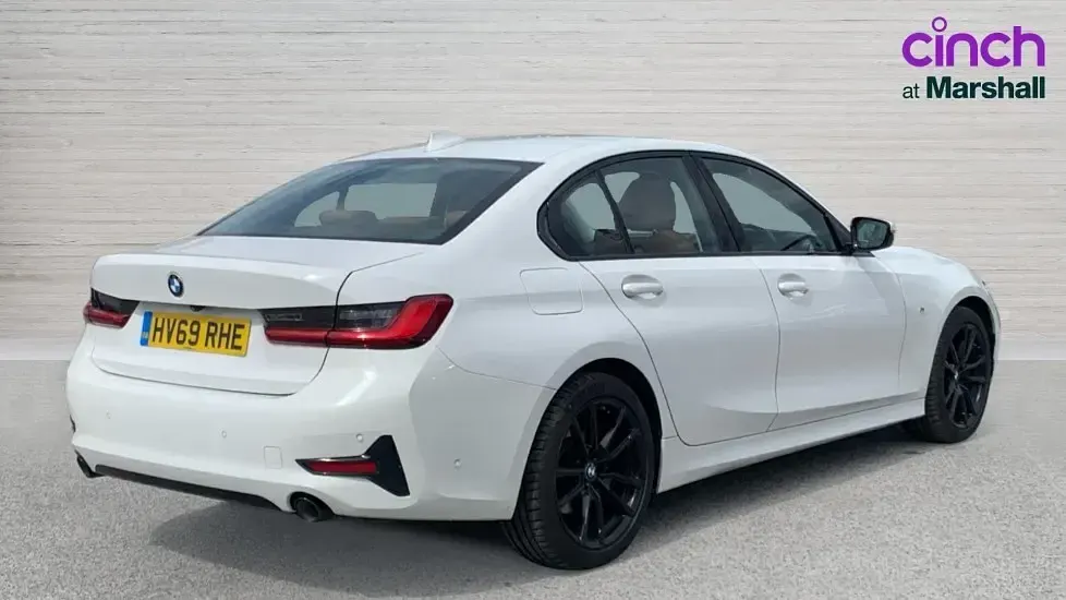Used BMW 318 Sport Line 150 HP (110 kW) 2019 White