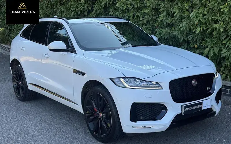 Used Jaguar F-Pace S 300 HP (220 kW) 2017 White SUV