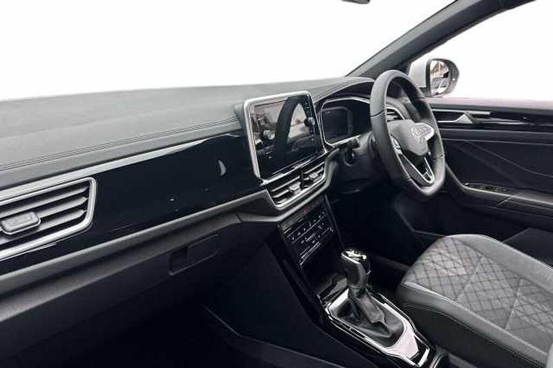 Used VW T-Roc R-line 150 HP (110 kW) 2025 White SUV