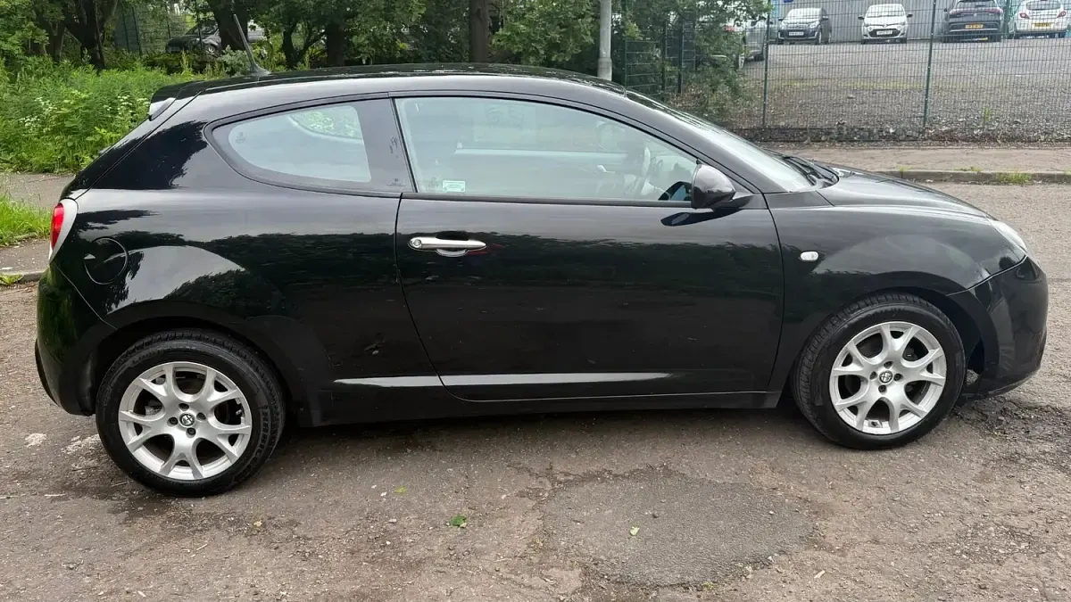 Used Alfa Romeo MiTo Progression 105 HP (77 kW) 2015 Black Hatchback