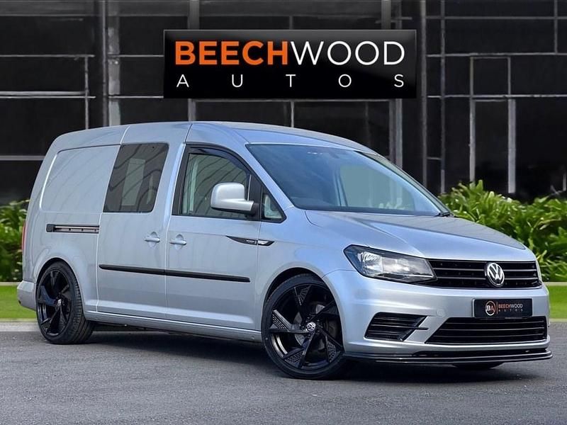 Used VW Caddy Maxi Trendline 102 HP (75 kW) 2015 Silver MPV