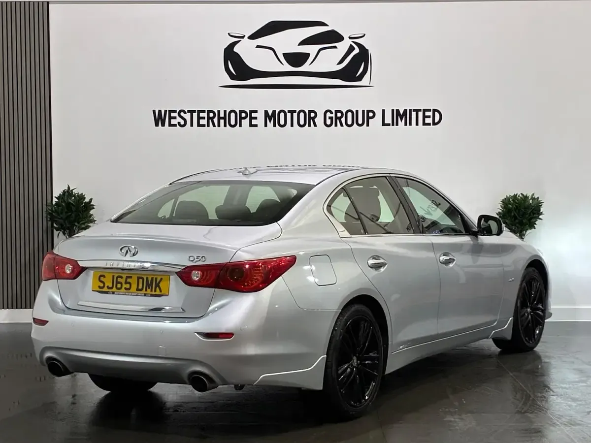Used Infiniti Q50 Sport Tech 170 HP (125 kW) 2015 Silver Sedan