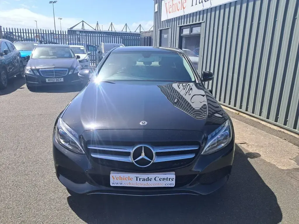 Used Mercedes C200 184 HP (135 kW) 2018 Black Sedan