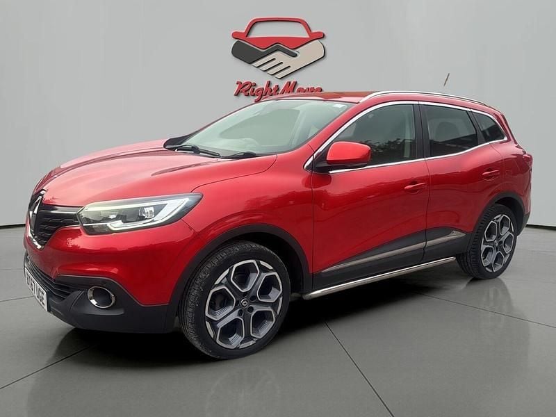Red Used 2017 Renault Kadjar Dynamique SUV | £7,495 (Fair price) - Image 1/4