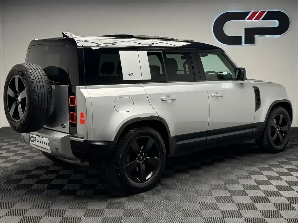 Used Land Rover Defender First Edition 240 HP (176 kW) 2020 Silver SUV