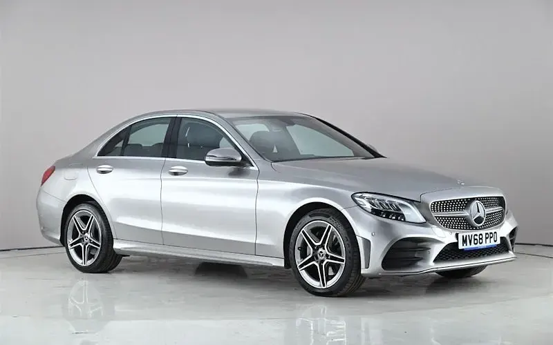 Usado Mercedes C220 AMG line 194 CV (142 kW) 2018 Berlina