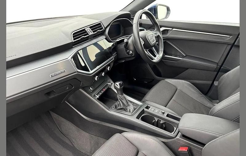 Used Audi Q3 S-Line 187 HP (137 kW) 2023 Blue SUV