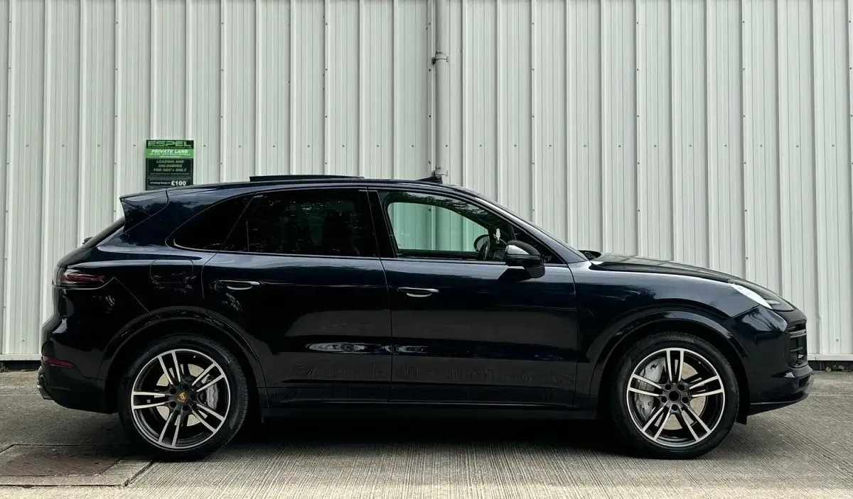 Used Porsche Cayenne Turbo 2019 Blue SUV