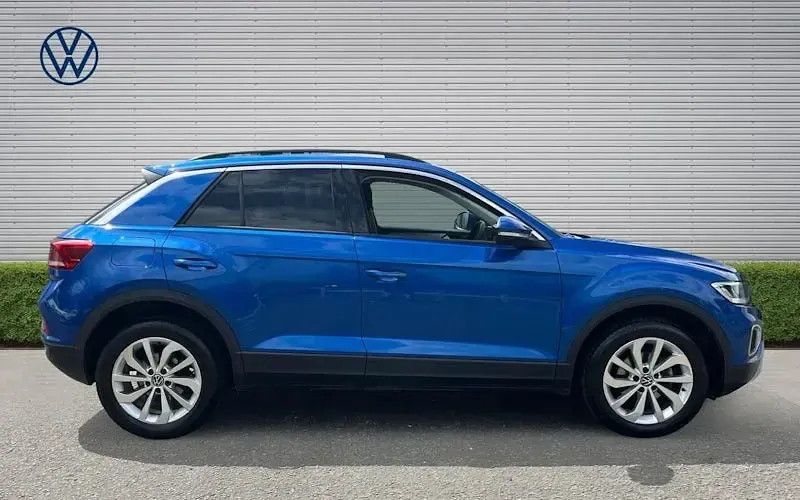 Used VW T-Roc Match 116 HP (85 kW) 2024 Blue SUV