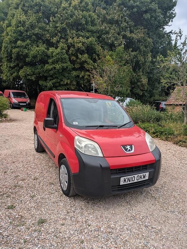 Red Used 2010 Peugeot Bipper S MPV | £2,500 (Fair price) - Image 1/4