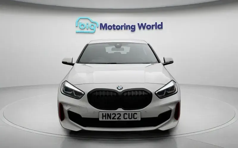 Begagnad BMW 128 265 HK (194 kW) 2024 Halvkombi
