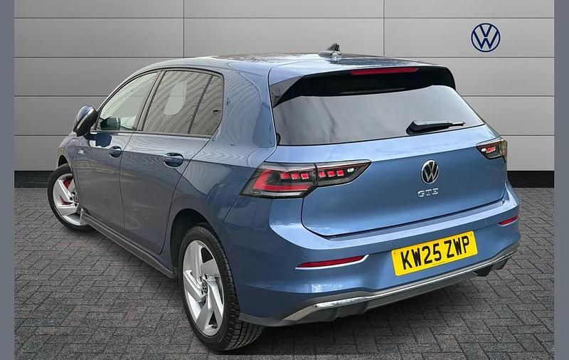 Used VW Golf VIII GTE 267 HP (196 kW) 2025 Blue Hatchback