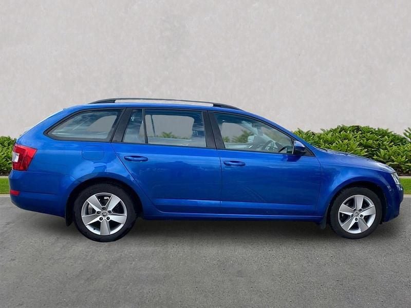 Used Skoda Octavia SE 110 HP (80 kW) 2016 Blue Hatchback