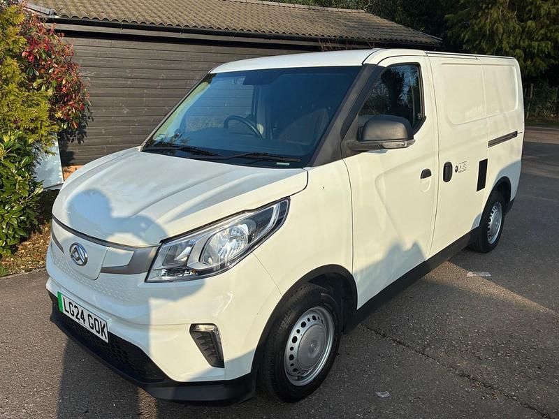 Used Maxus eDeliver 3 89 kW (122 HP) 2024 White Van