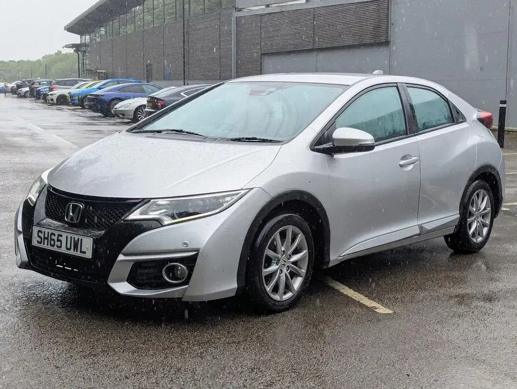 Used Honda Civic SE Plus 2015 Silver Hatchback