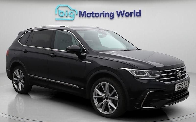 Used 2024 VW Tiguan Allspace R-line SUV | £25,300 (Super price) - Image 1/4