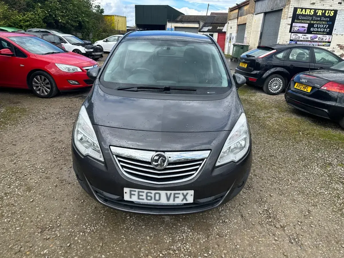 Używany Vauxhall Meriva 100 KM (73 kW) 2010 Szary Minivan
