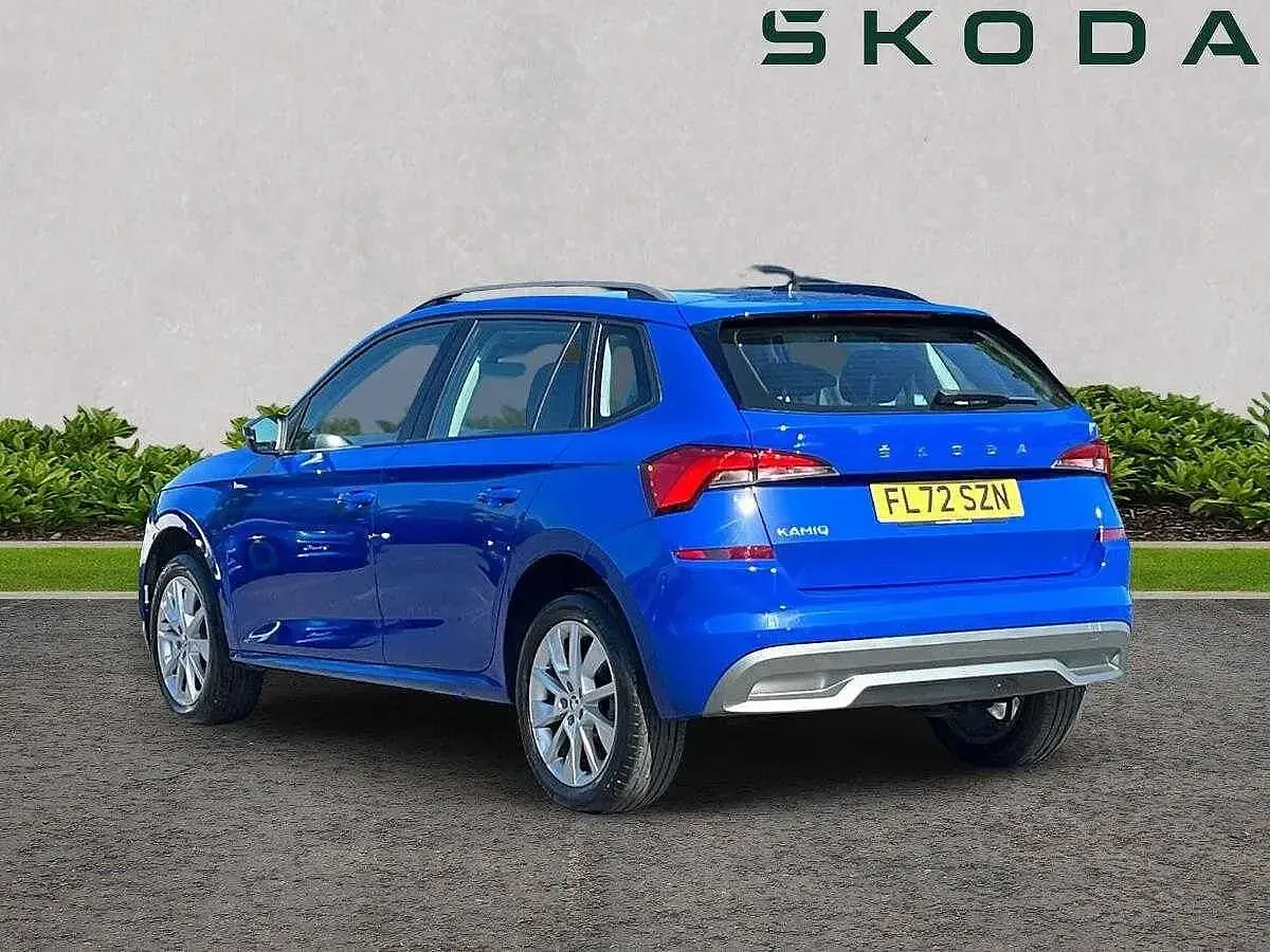 Used Skoda 110 R SE 81 HP (59 kW) 2022 Energy blue Estate