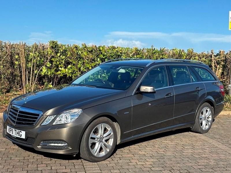 Used Mercedes E250 Avantgarde 2011 Light bronze metallic