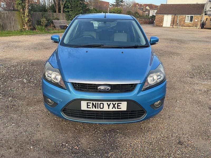 Used Ford Focus Zetec 2010 Blue Hatchback