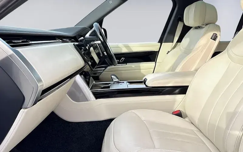 Used Land Rover Range Rover Autobiography 349 HP (256 kW) 2026 SUV