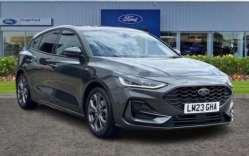 Used 2023 Ford Focus ST-Line Hatchback | £15,850 (Good price) - Image 1/4