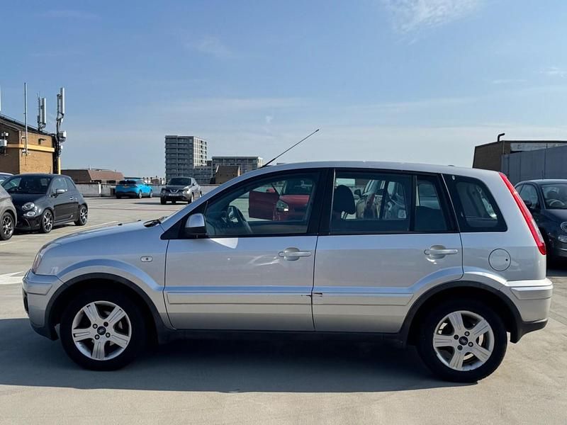 Used Ford Fusion Zetec 2011 Silver Hatchback