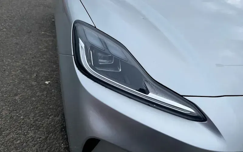 New MG MG4 EV 117 kW (160 HP) 2026 Silver Hatchback