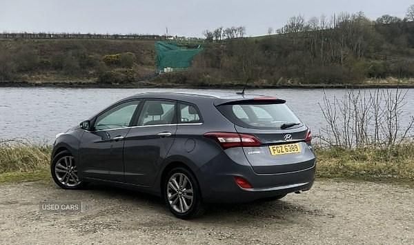 Used Hyundai i30 Premium 136 HP (100 kW) 2016 Grey Estate