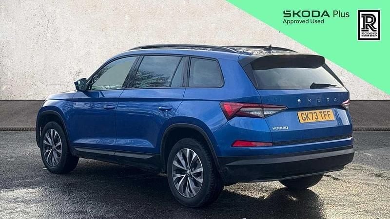Used Skoda Kodiaq SE Drive 150 HP (110 kW) 2023 Race blue metallic SUV