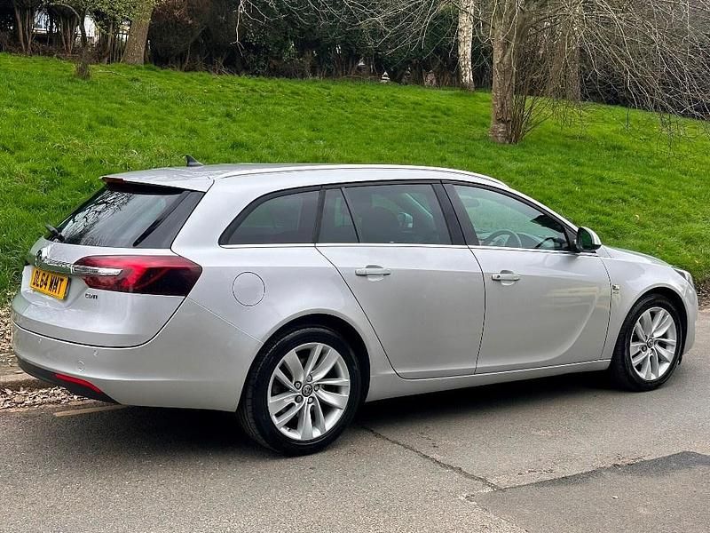 Used Vauxhall Insignia SRi 163 HP (119 kW) 2015 Silver Estate