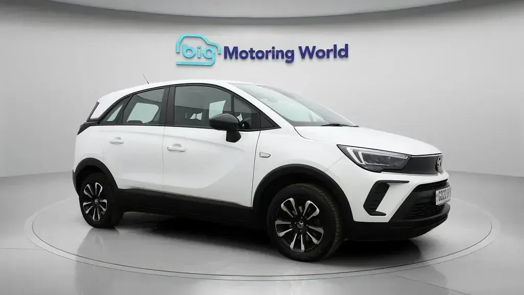 Used Vauxhall Crossland Design Edition 131 HP (96 kW) 2022 SUV