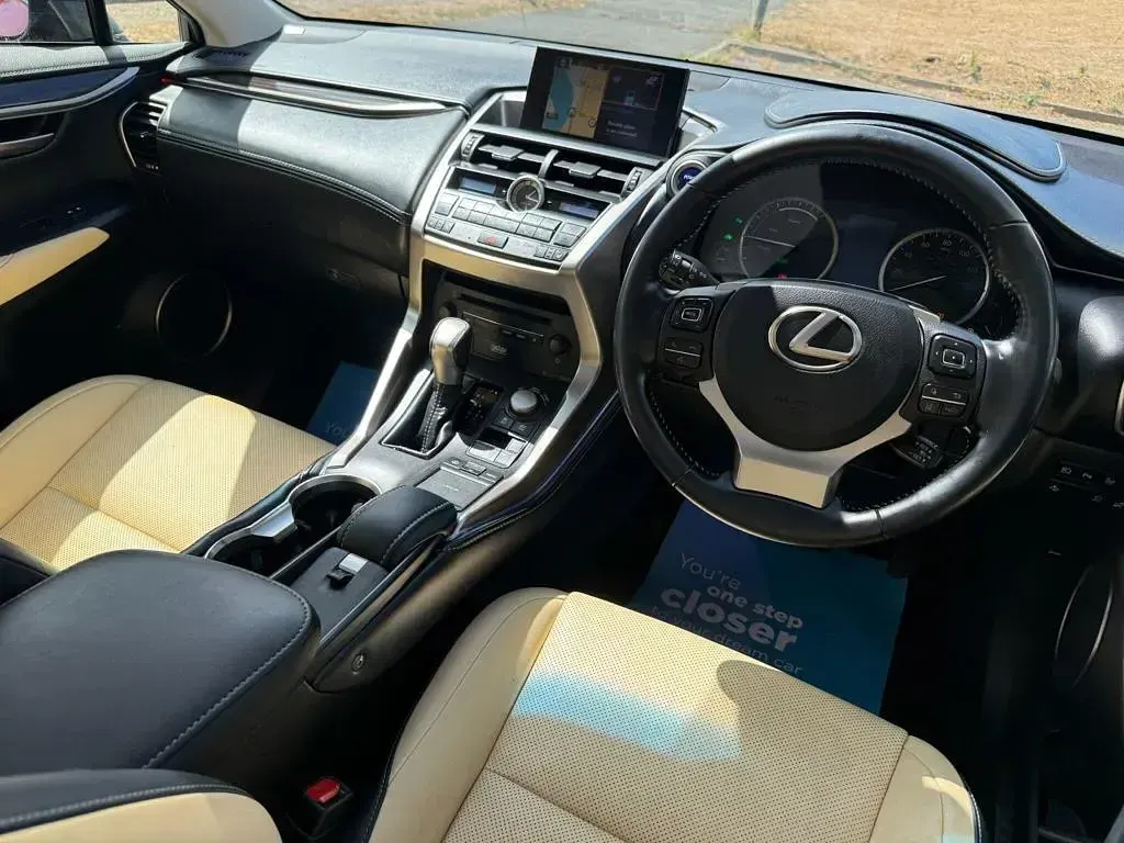 Used Lexus NX300h 197 HP (144 kW) 2017 Red SUV