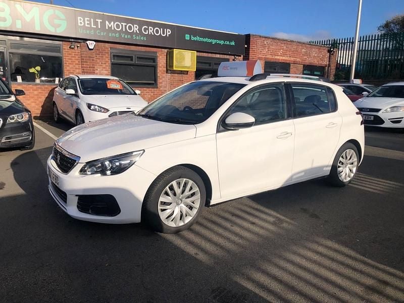 White Used 2020 Peugeot 308 Access Hatchback | £3,950 (Good price) - Image 1/4