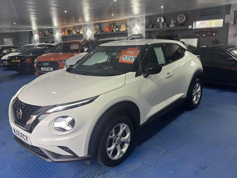 Used Nissan Juke N-Connecta 2021 White SUV