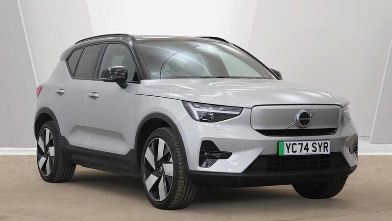 Used 2025 Volvo EX40 Ultra SUV | £42,599 (Fair price) - Image 1/4