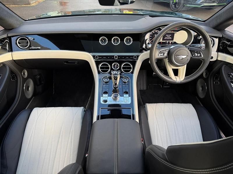 Used Bentley Continental 550 HP (404 kW) 2024 Green Coupe