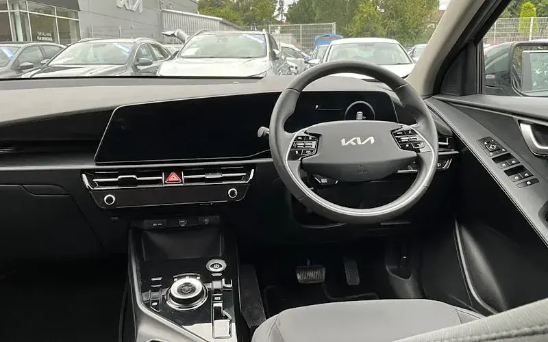 Used Kia e-Niro 150 kW (204 HP) 2025 Green SUV