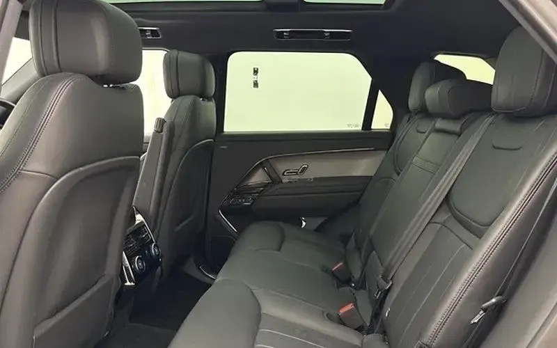 Used Land Rover Range Rover Sport SE Dynamic 300 HP (220 kW) 2026 SUV