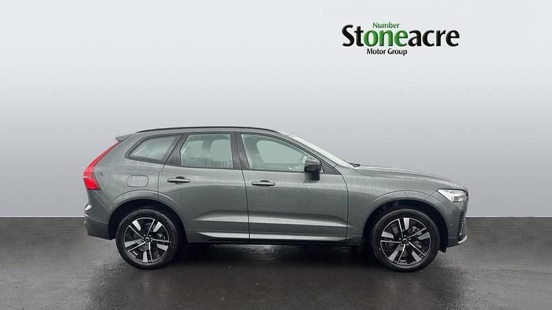 New Volvo XC60 Plus 2026 Green SUV