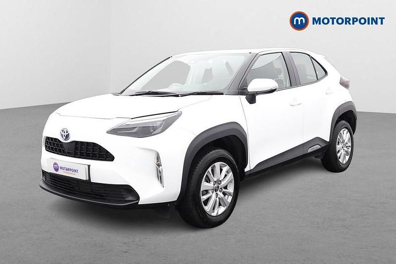 Used Toyota Yaris Hybrid 2023 White Hatchback