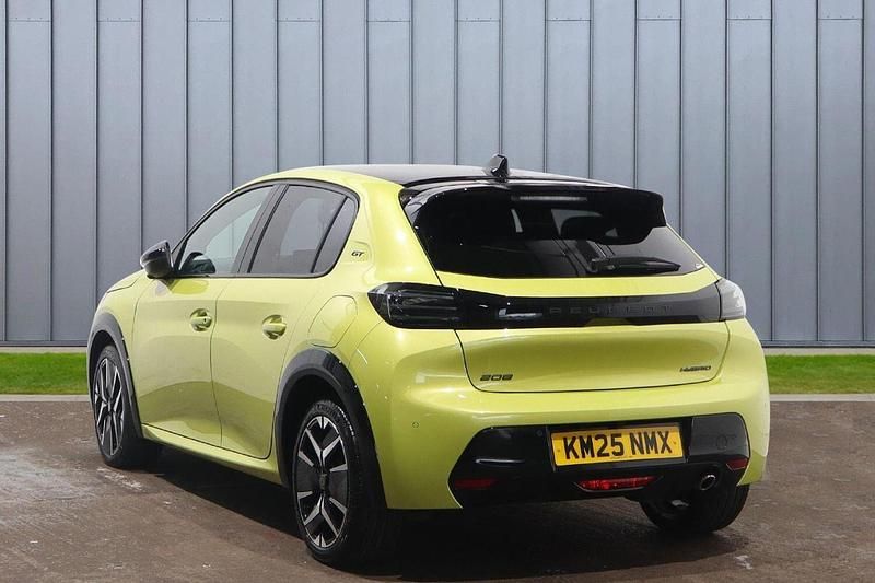 Used Peugeot 208 GT 99 HP (72 kW) 2025 Yellow Hatchback