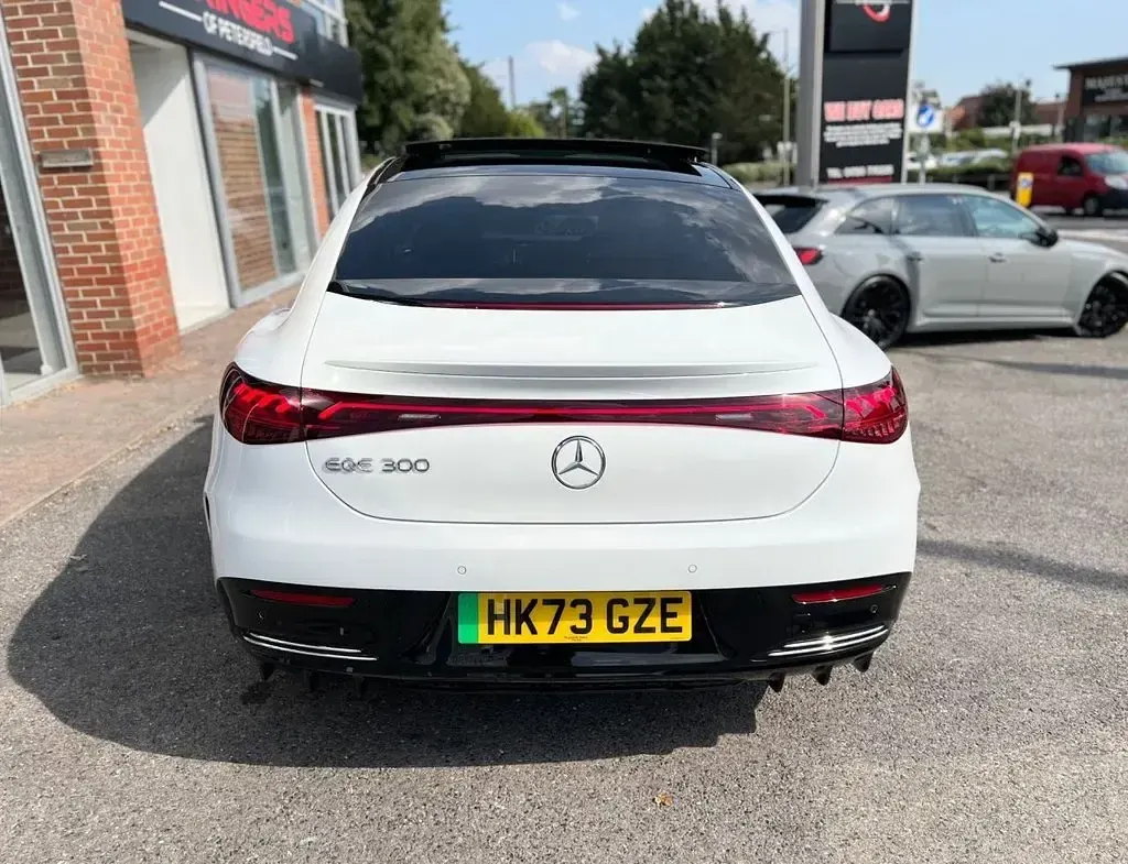 Used Mercedes EQE300 AMG Line Premium 180 kW (245 HP) 2023 White Sedan