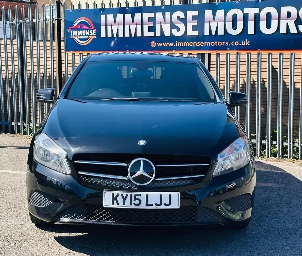 Begagnad Mercedes A180 SE 2015 Svart Halvkombi