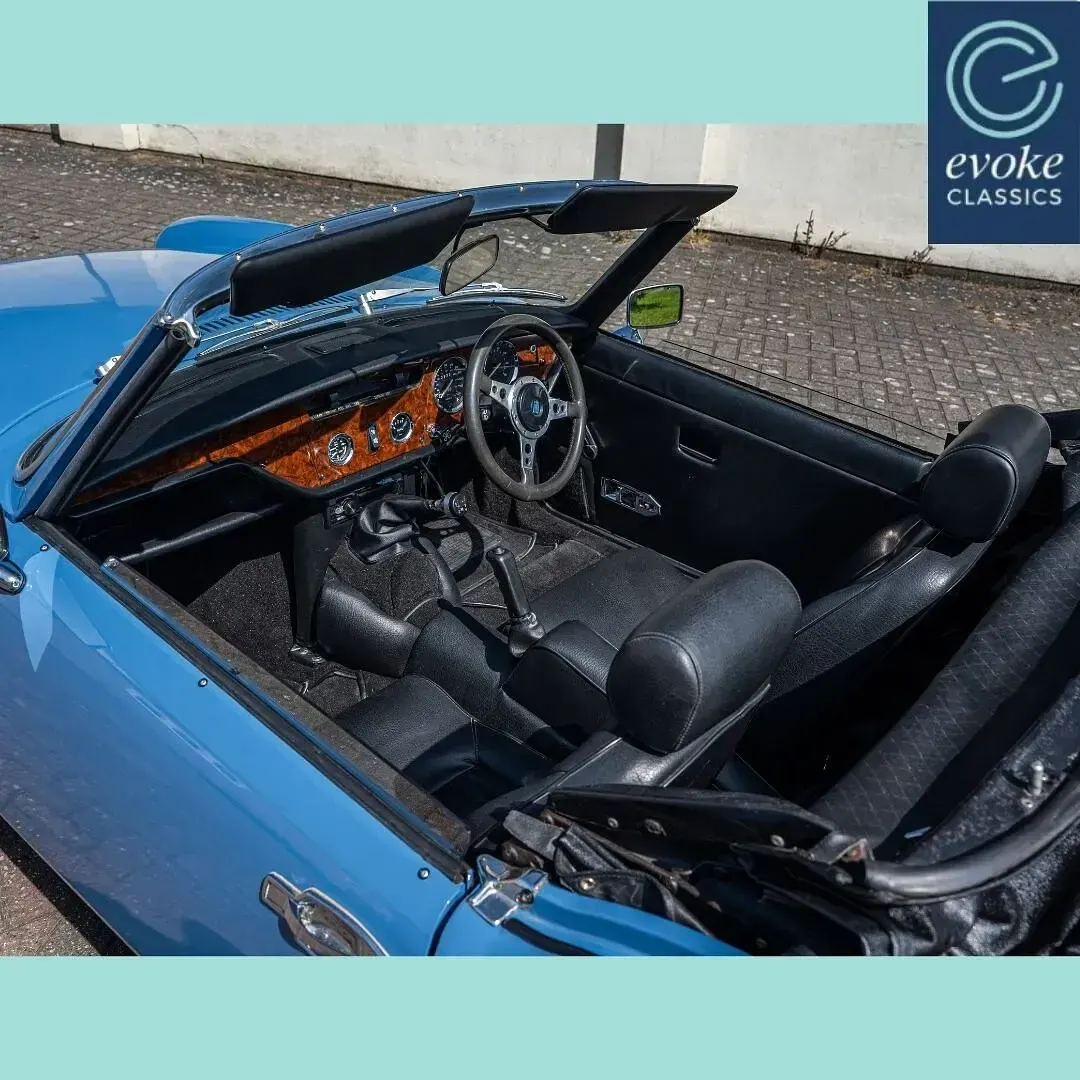 Used Triumph Spitfire 75 HP (55 kW) 1973 Blue Cabriolet