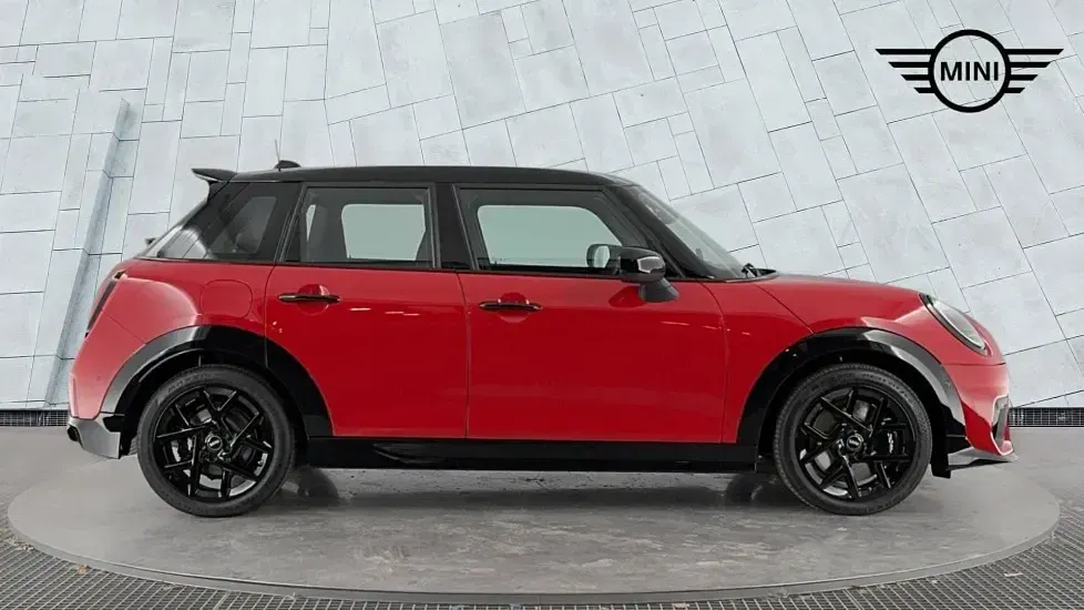 Used Mini Cooper S Hatch 201 HP (147 kW) 2026 Red Hatchback