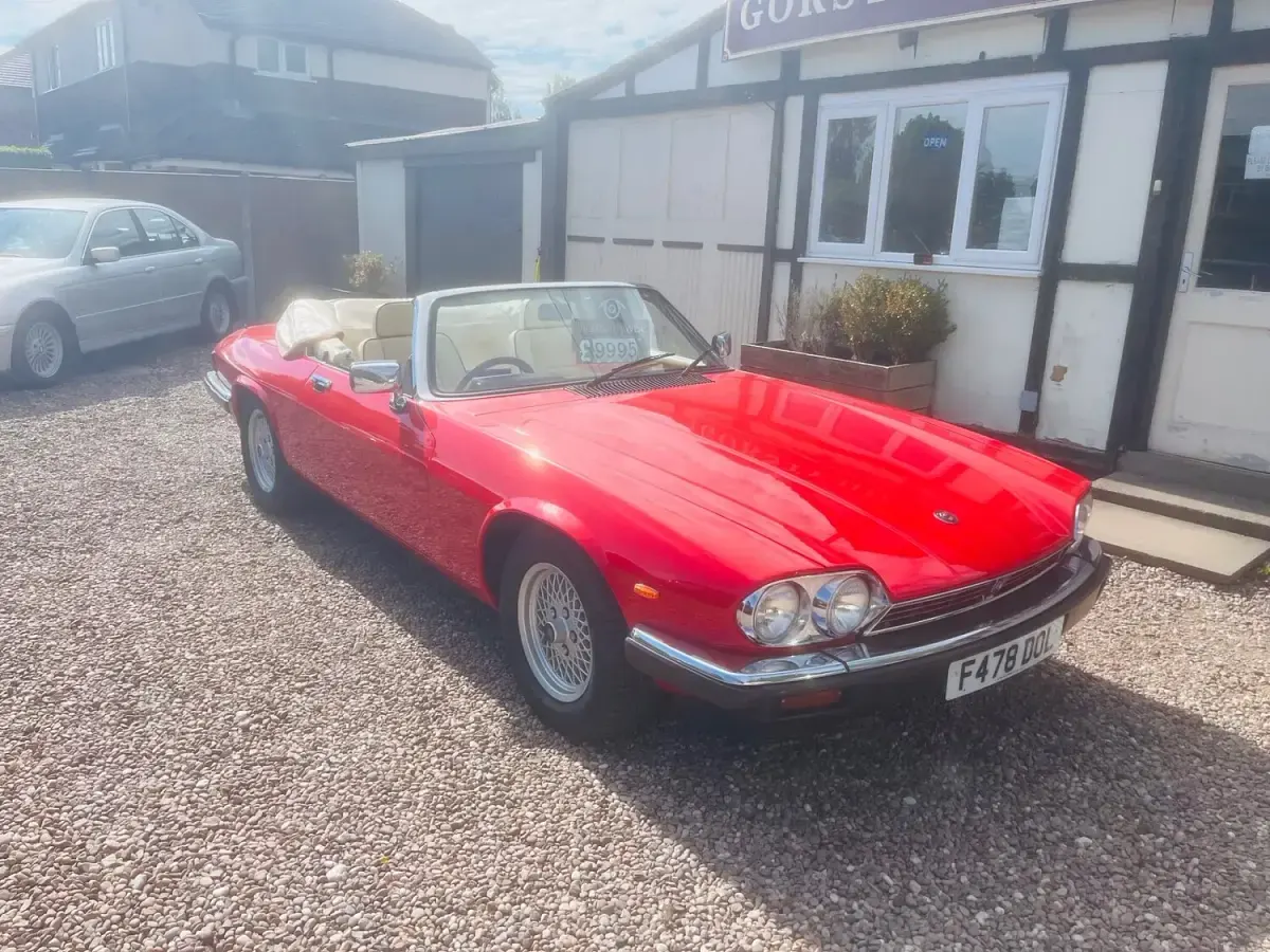 Used Jaguar XJS 284 HP (208 kW) 1989 Red Cabriolet
