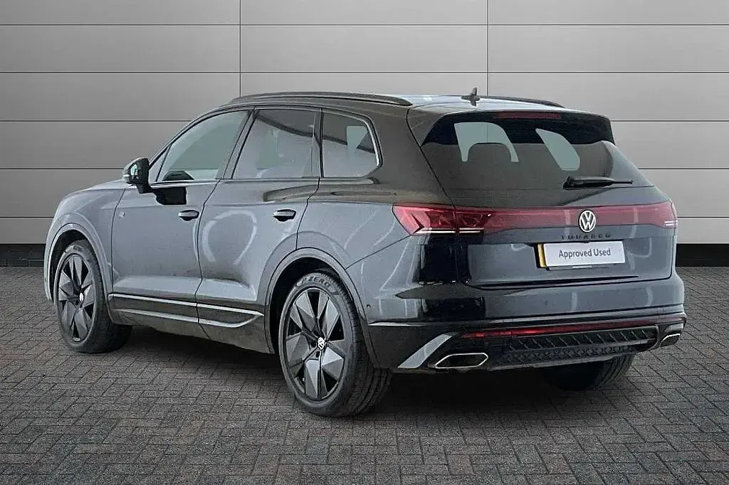 Used VW Touareg Black Edition 286 HP (210 kW) 2026 Grenadilla black SUV